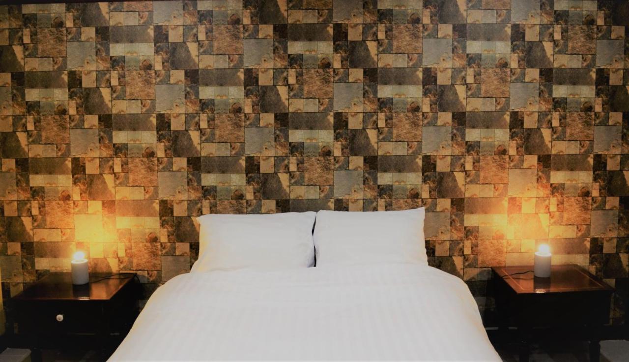 โรงแรมเมืองเพรียวอินน์ Mueang Phriao Inn Hotel Sara Buri Zewnętrze zdjęcie