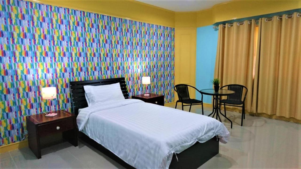โรงแรมเมืองเพรียวอินน์ Mueang Phriao Inn Hotel Sara Buri Zewnętrze zdjęcie